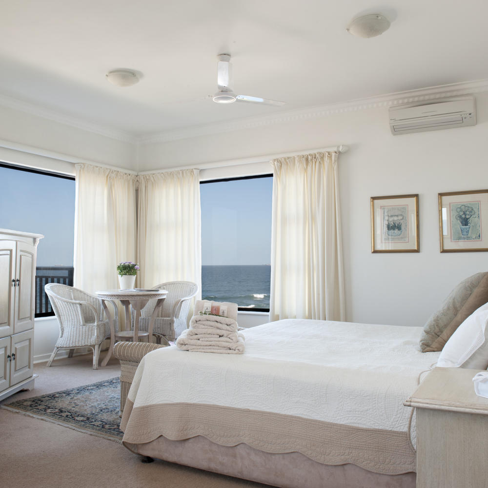 Fairlight Beach House-item-0